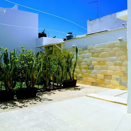 Anna House Fronte Mare 2