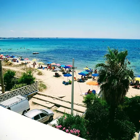 Anna House Fronte Mare 2